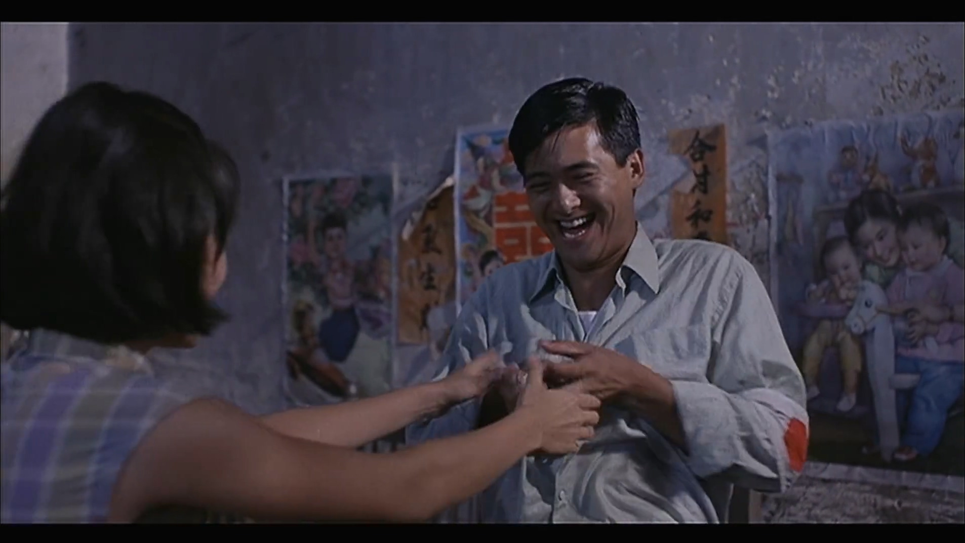 等待黎明剧照的剧照