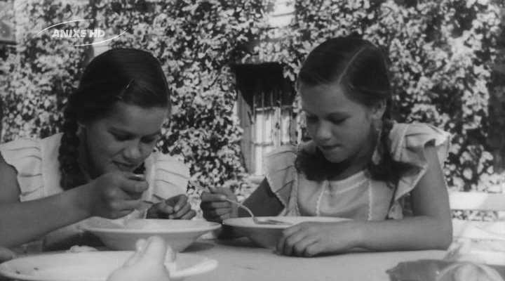 孪生姐妹剧照的剧照