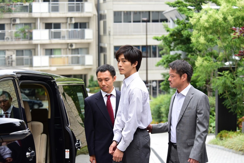 微笑的人剧照的剧照