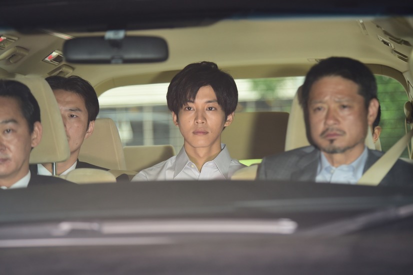 微笑的人剧照的剧照