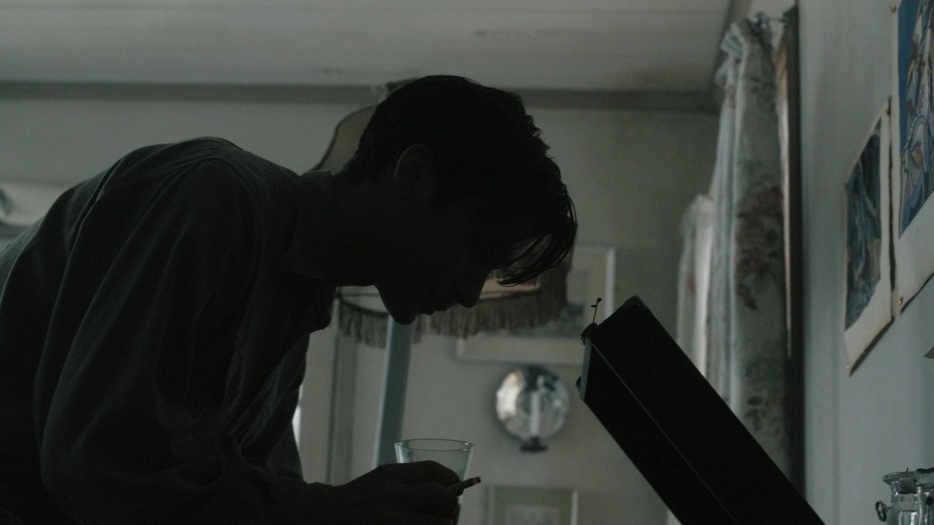 爱的边缘剧照的剧照