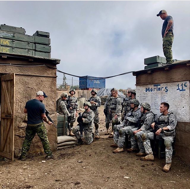 前哨剧照的剧照