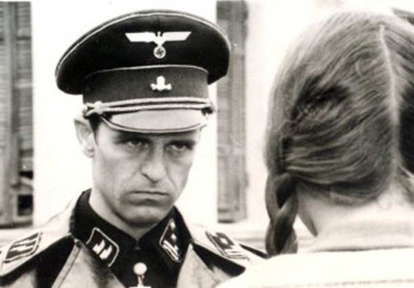 新娘与宵禁剧照的剧照