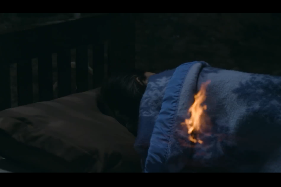 镜中忧郁剧照的剧照