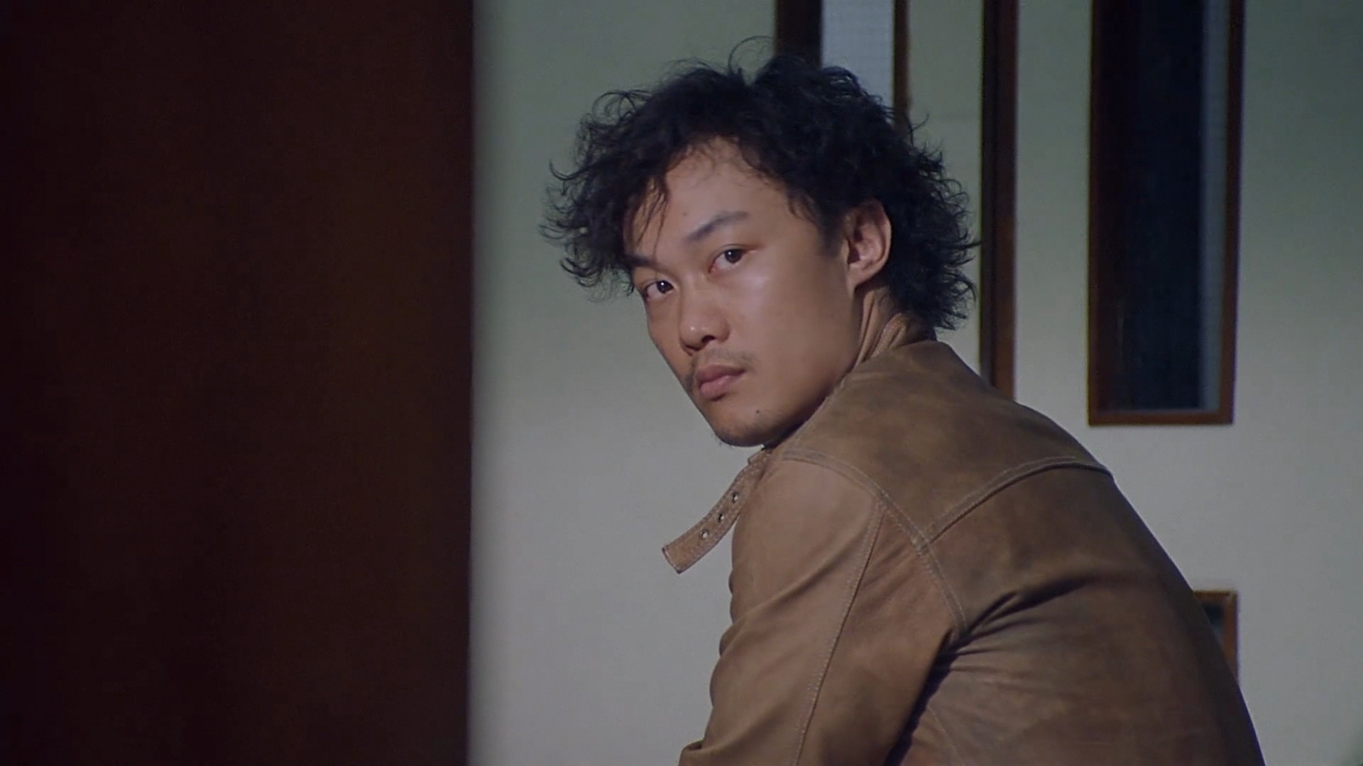 野·良犬剧照的剧照