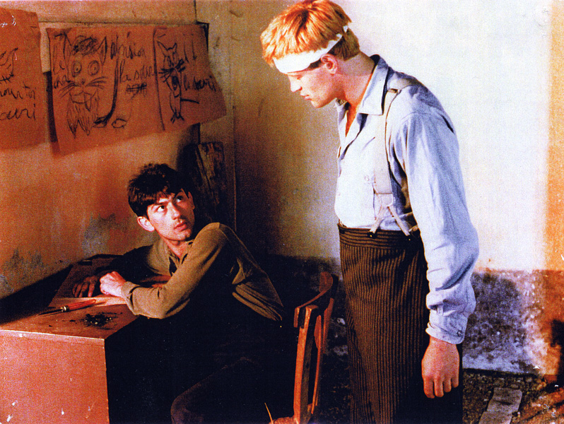 我们是一个人剧照的剧照