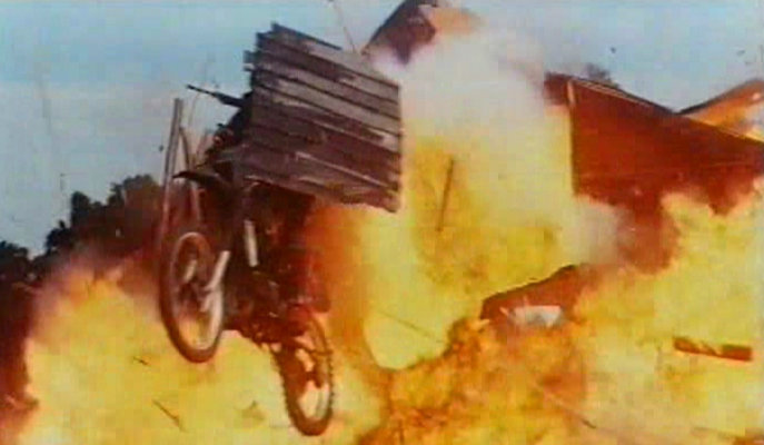 血溅归乡路剧照的剧照