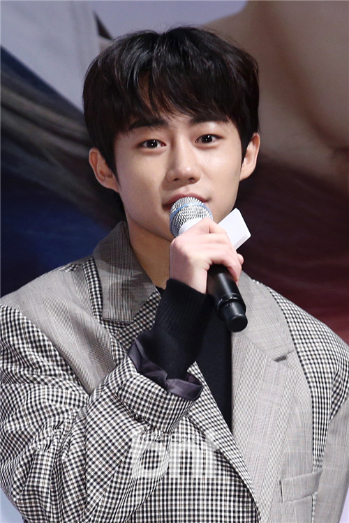 再次，春天剧照的剧照