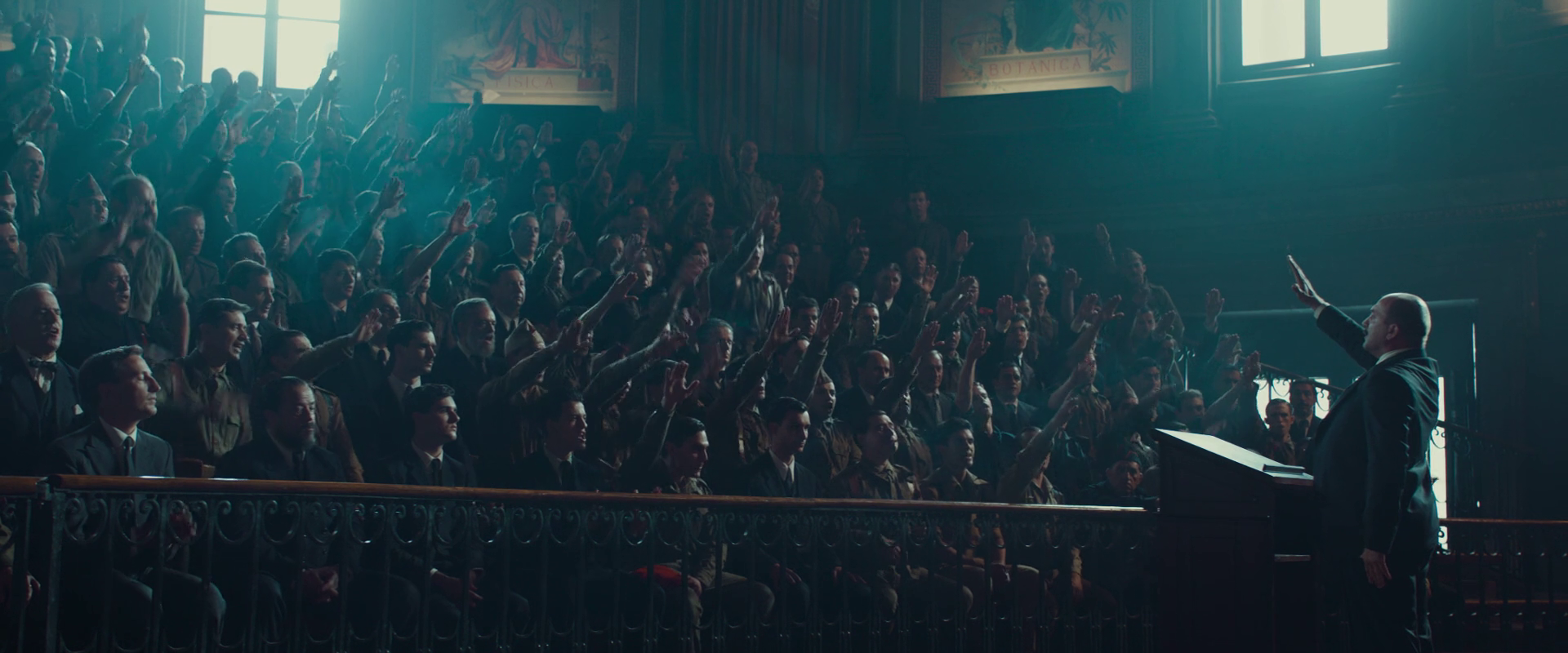 战争未了剧照的剧照