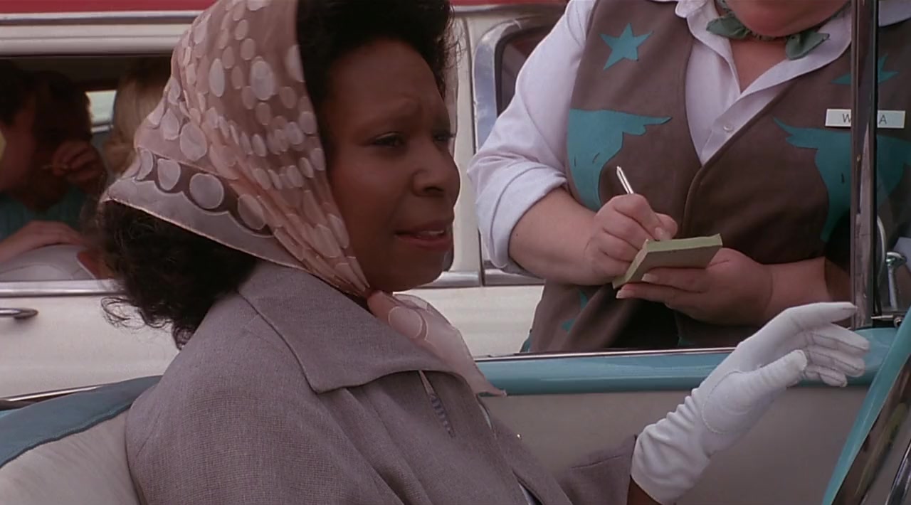 超级大奶妈剧照的剧照