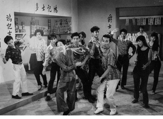 飞哥跌落坑渠剧照的剧照