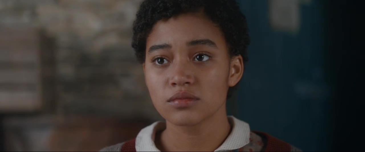 触碰的双手剧照的剧照