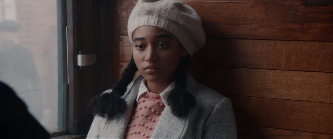 触碰的双手剧照的剧照