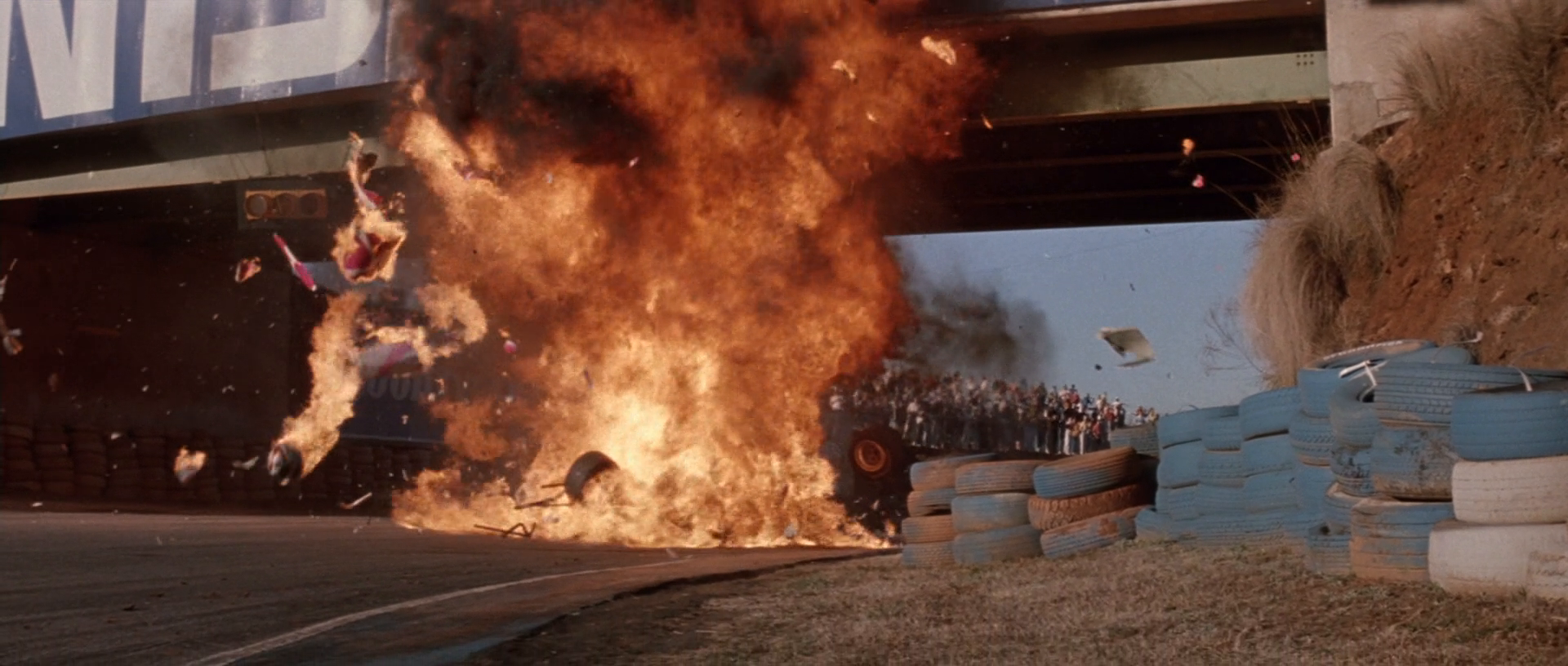 雷霆穿梭人剧照的剧照