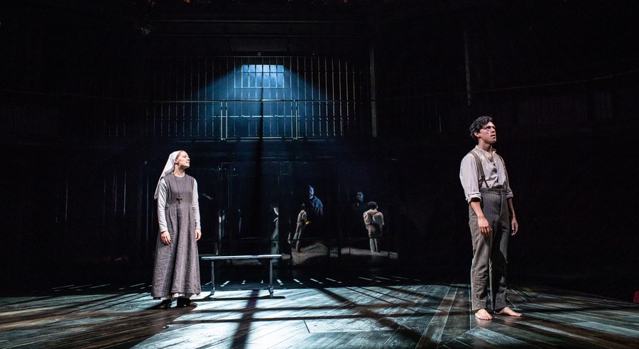 一报还一报剧照的剧照