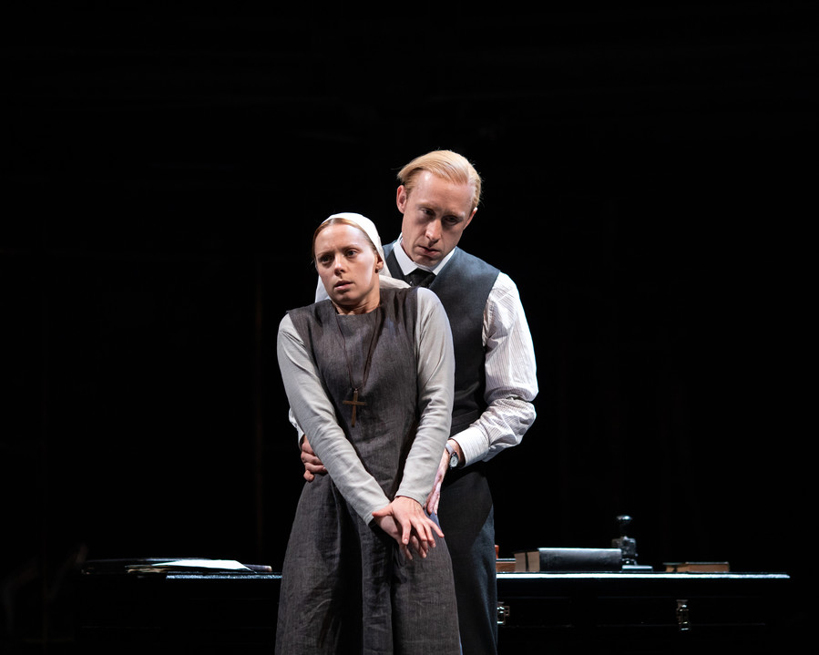 一报还一报剧照的剧照