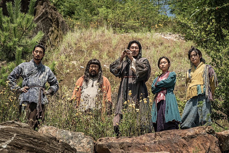 戏子们：传闻操纵团剧照的剧照