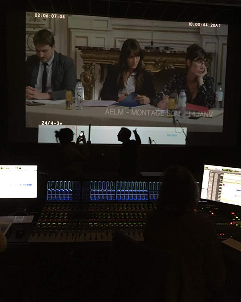 爱丽丝和市长剧照的剧照