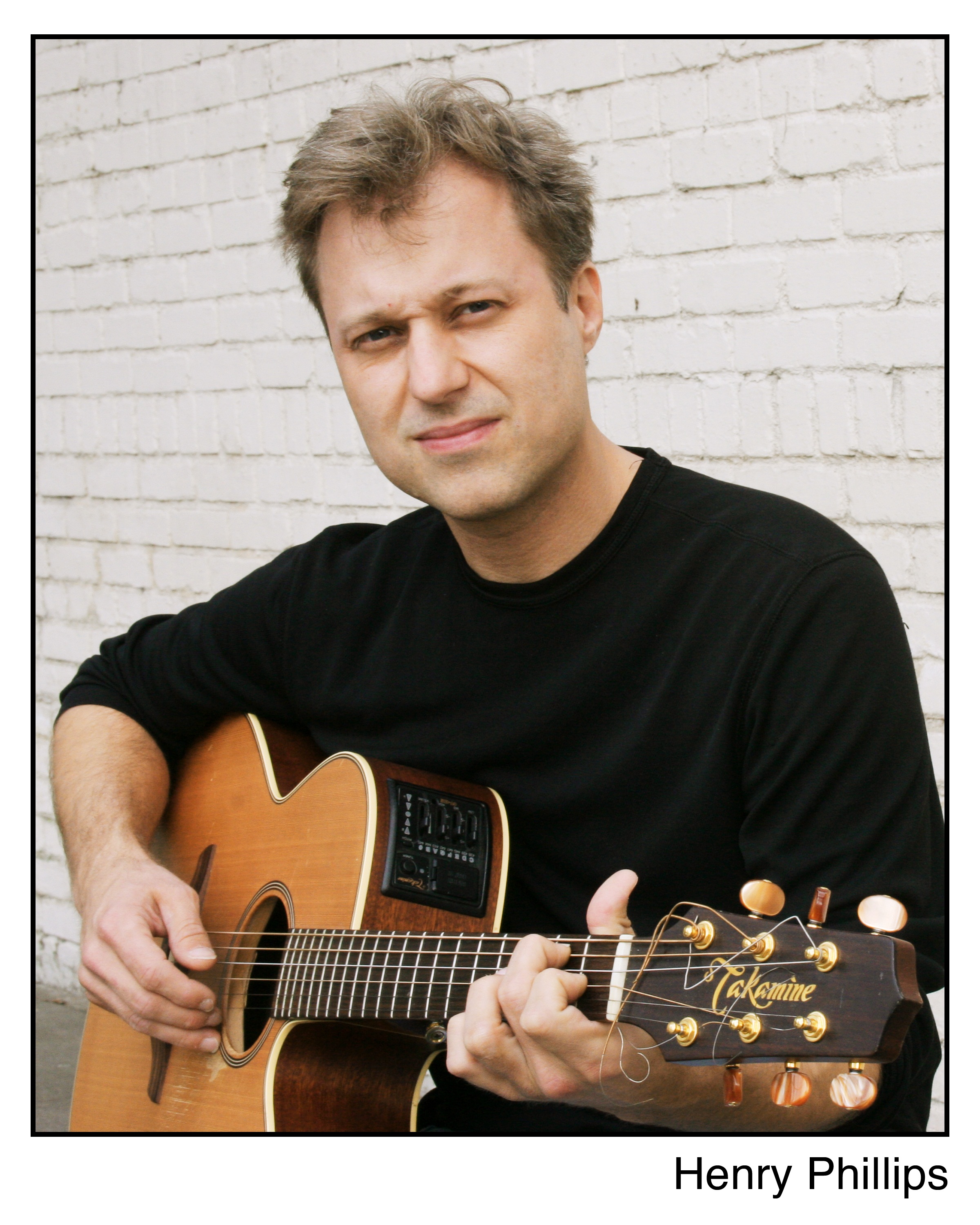 击打不倒翁沙袋剧照的剧照