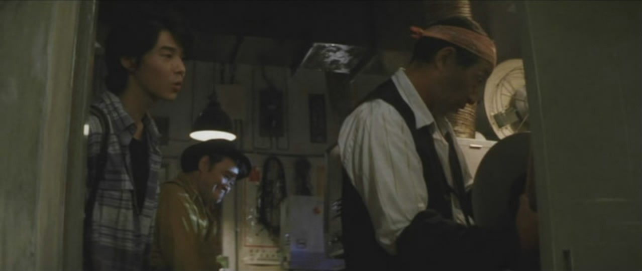 抓着彩虹的男人剧照的剧照