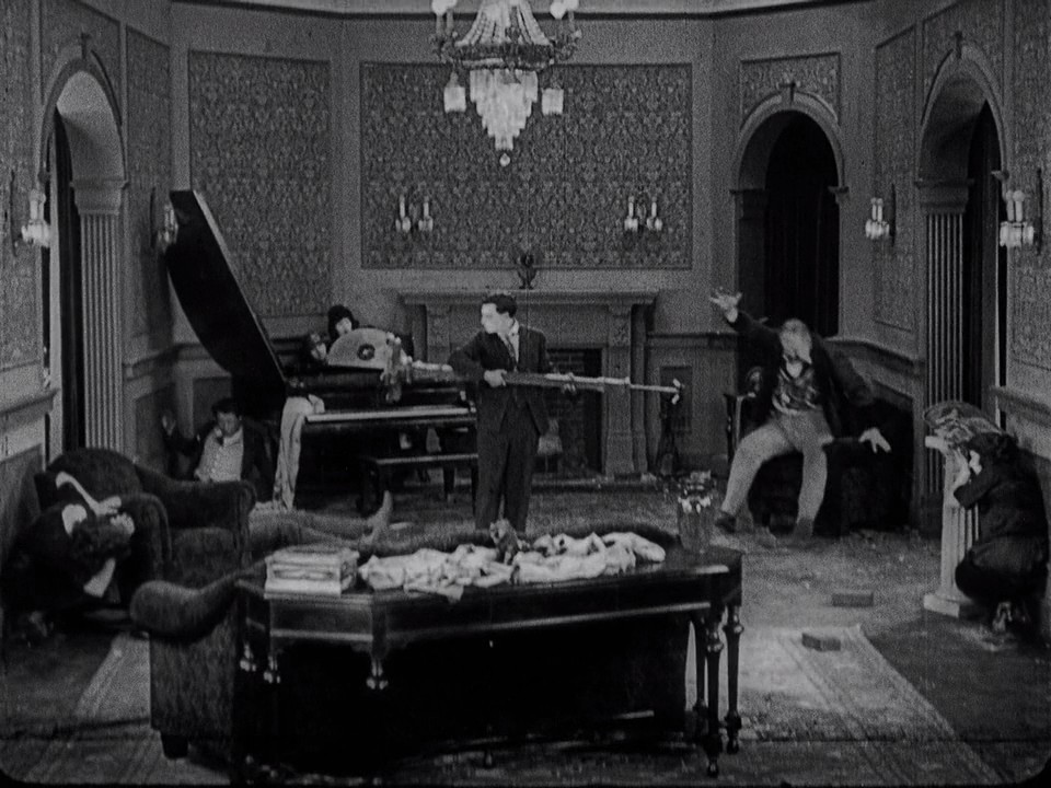 我妻子的亲戚剧照的剧照