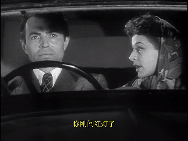 翻转的玻璃杯剧照的剧照