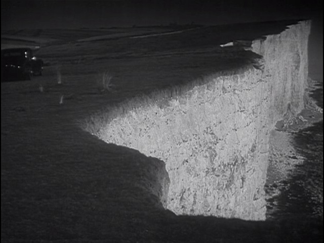 翻转的玻璃杯剧照的剧照