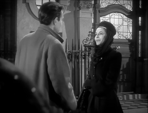 翻转的玻璃杯剧照的剧照