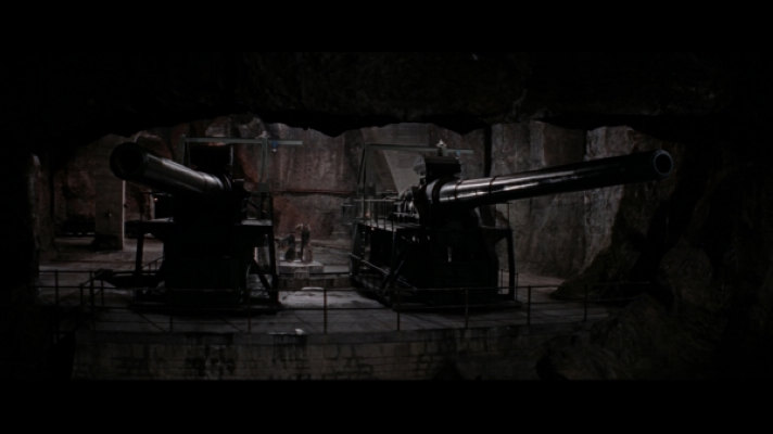 纳瓦隆大炮剧照的剧照