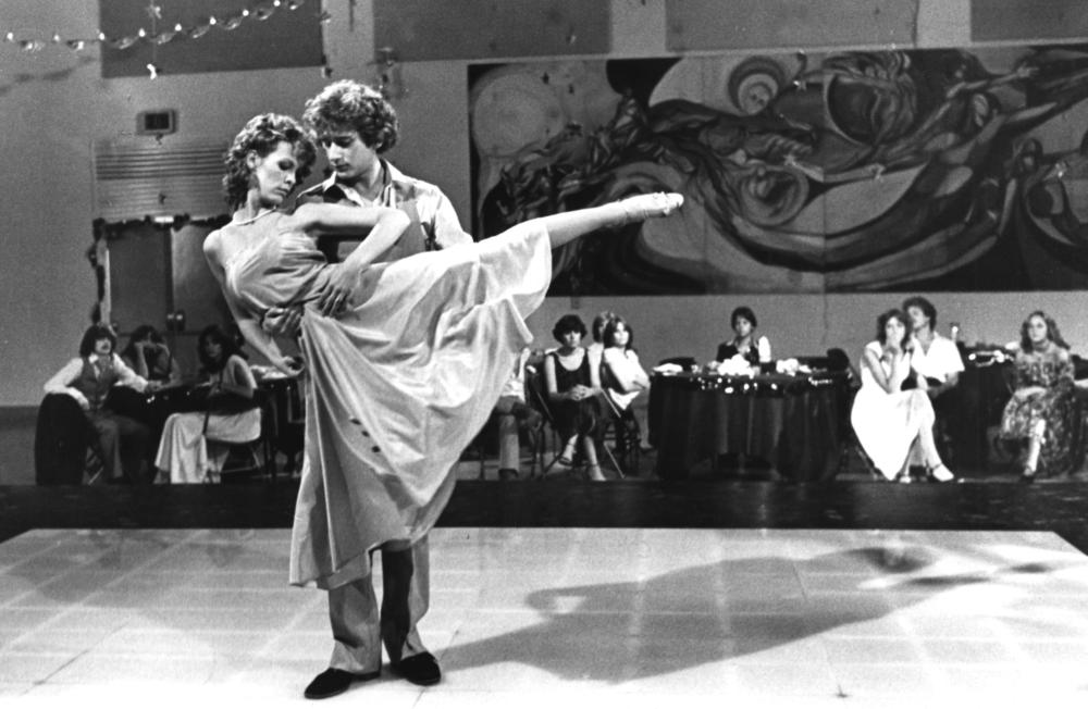 舞会惊魂剧照的剧照