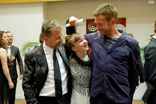 拼贴幸福剧照的剧照