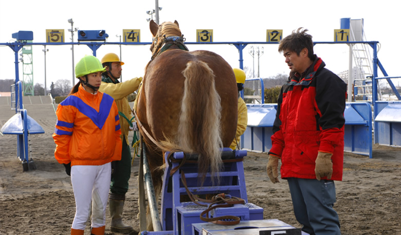 向雪祈祷剧照的剧照