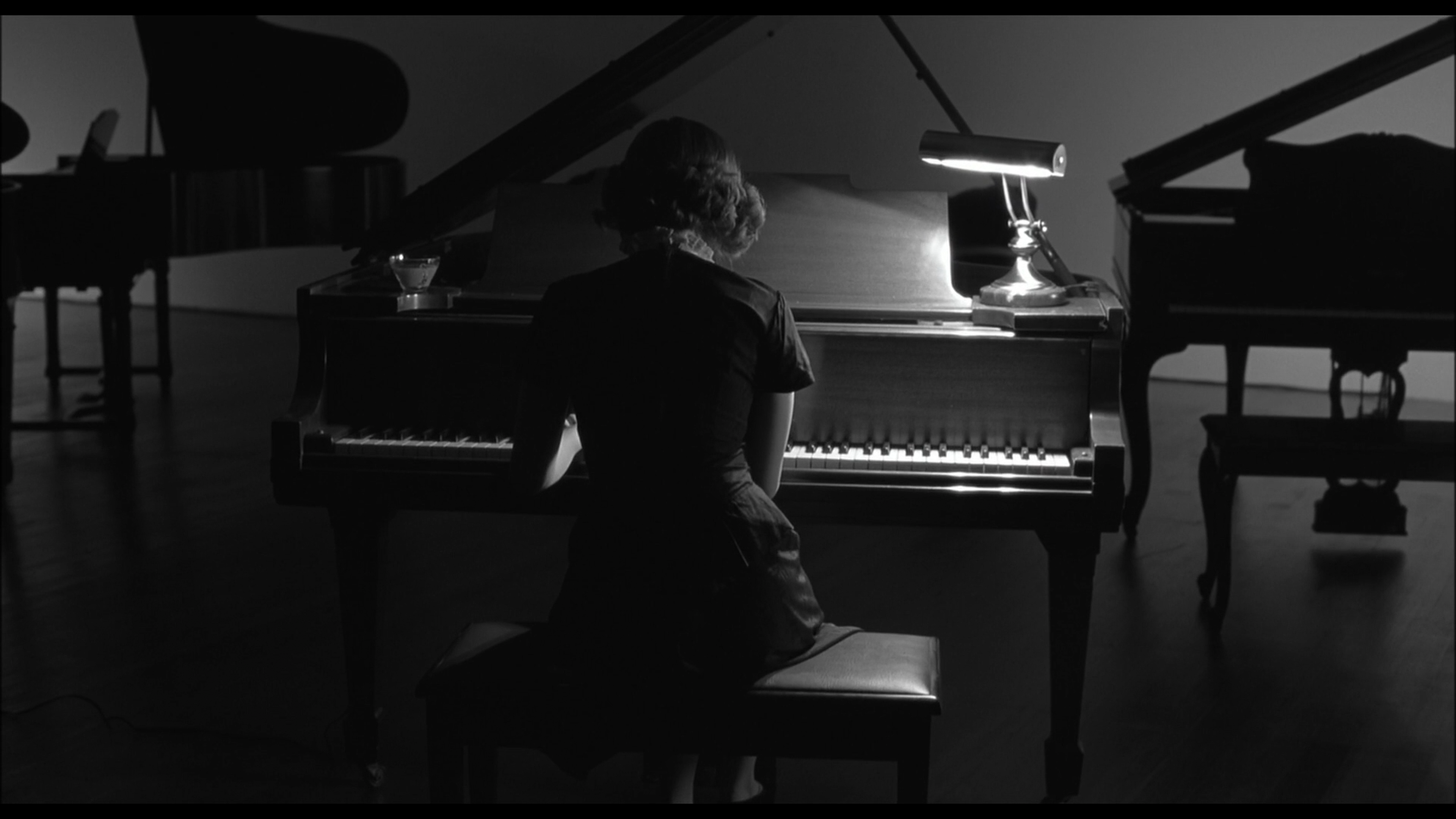 缺席的人剧照的剧照