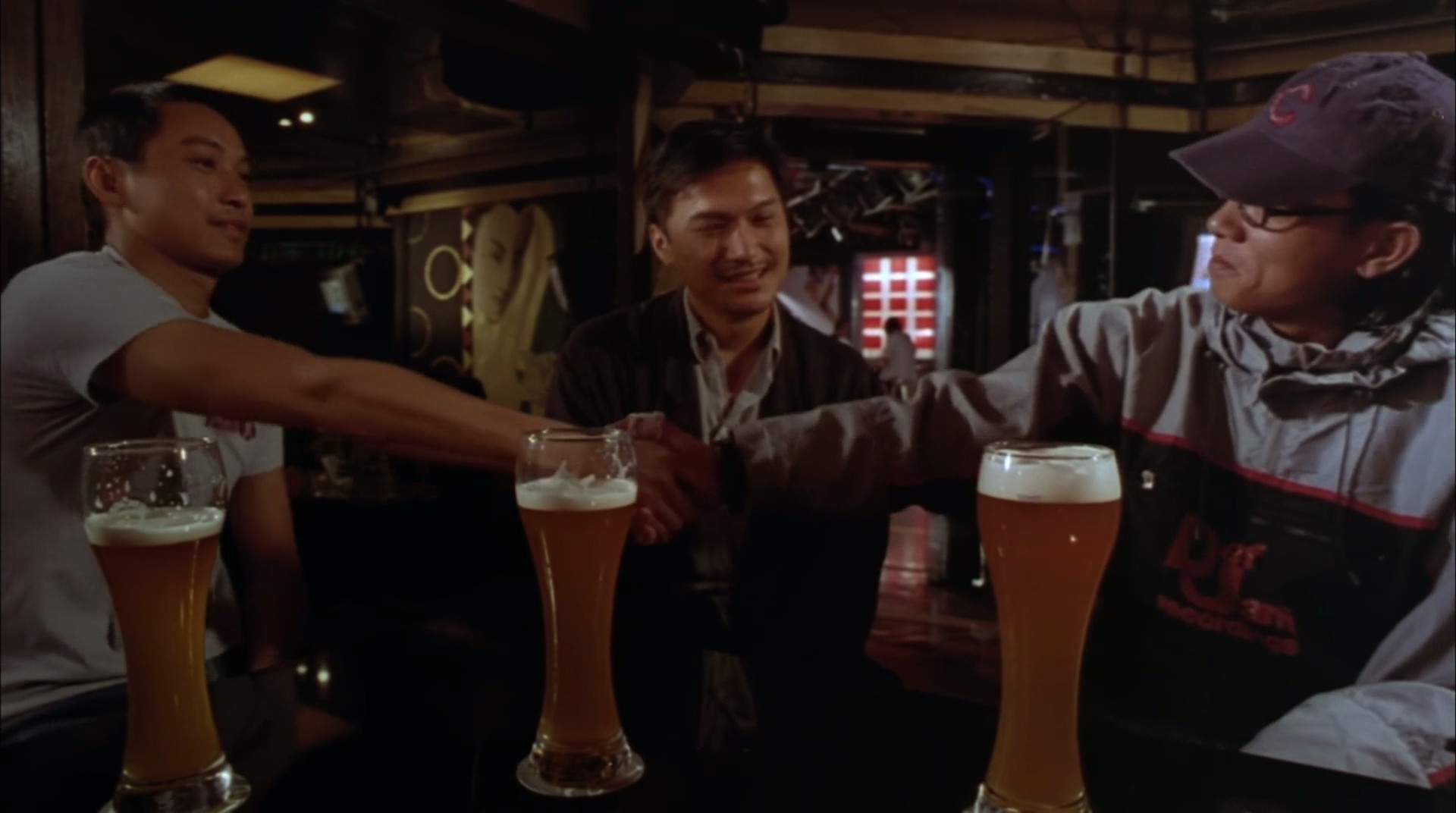 天有眼剧照的剧照