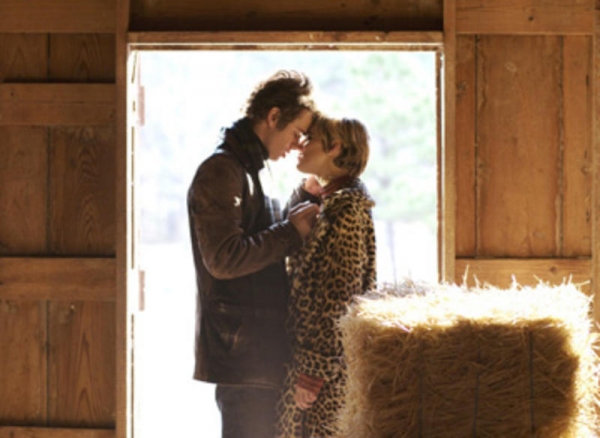 工厂女孩剧照的剧照