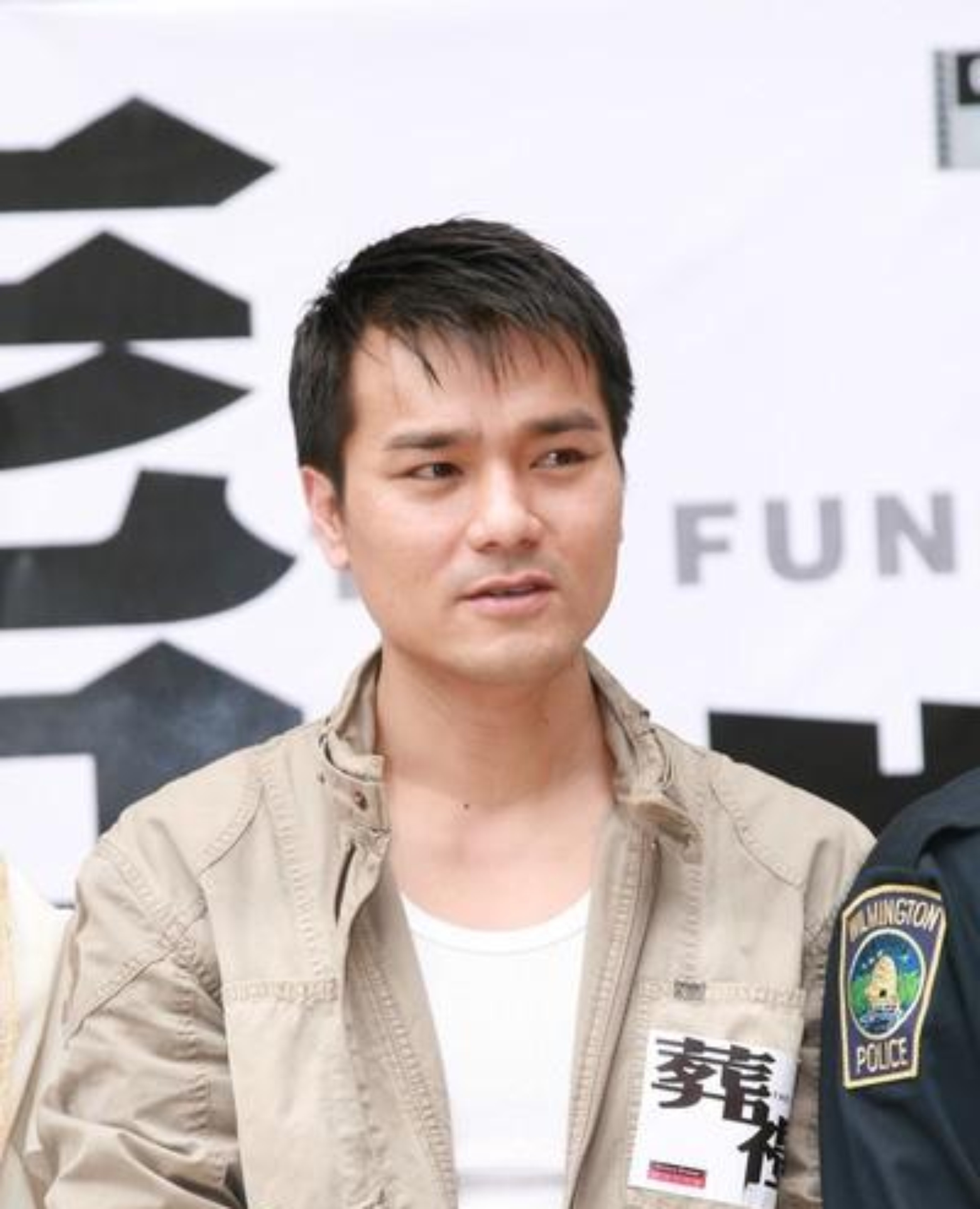 葬礼上的角斗剧照的剧照