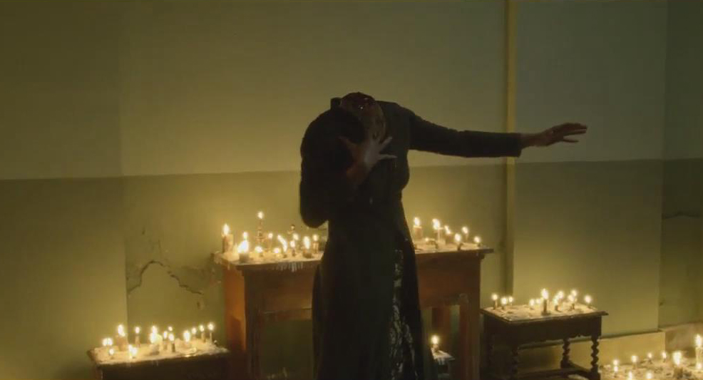 新版降头女王剧照的剧照