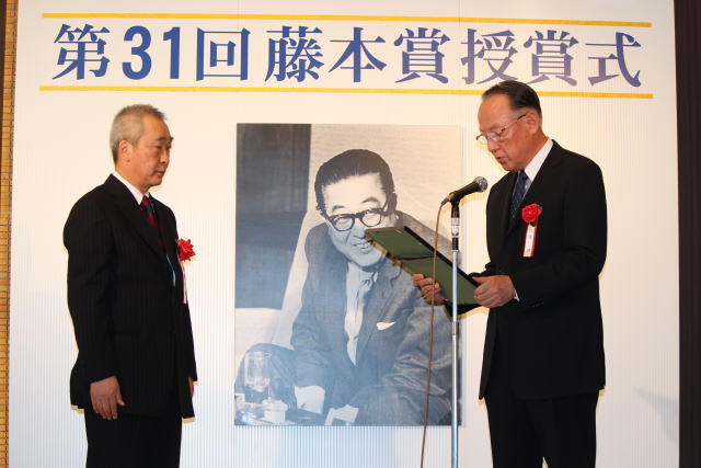 一封明信片剧照的剧照