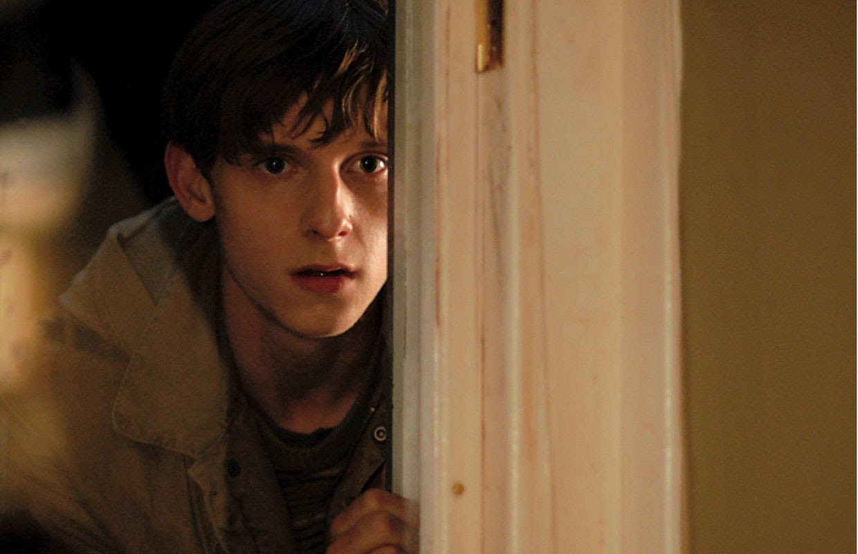 在屋顶上流浪剧照的剧照