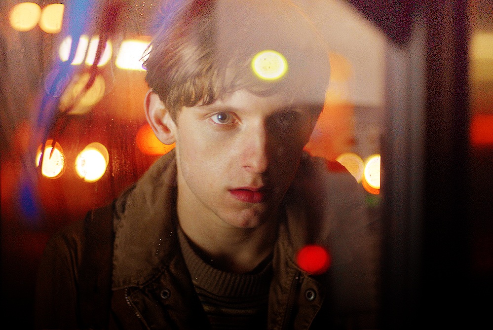 在屋顶上流浪剧照的剧照