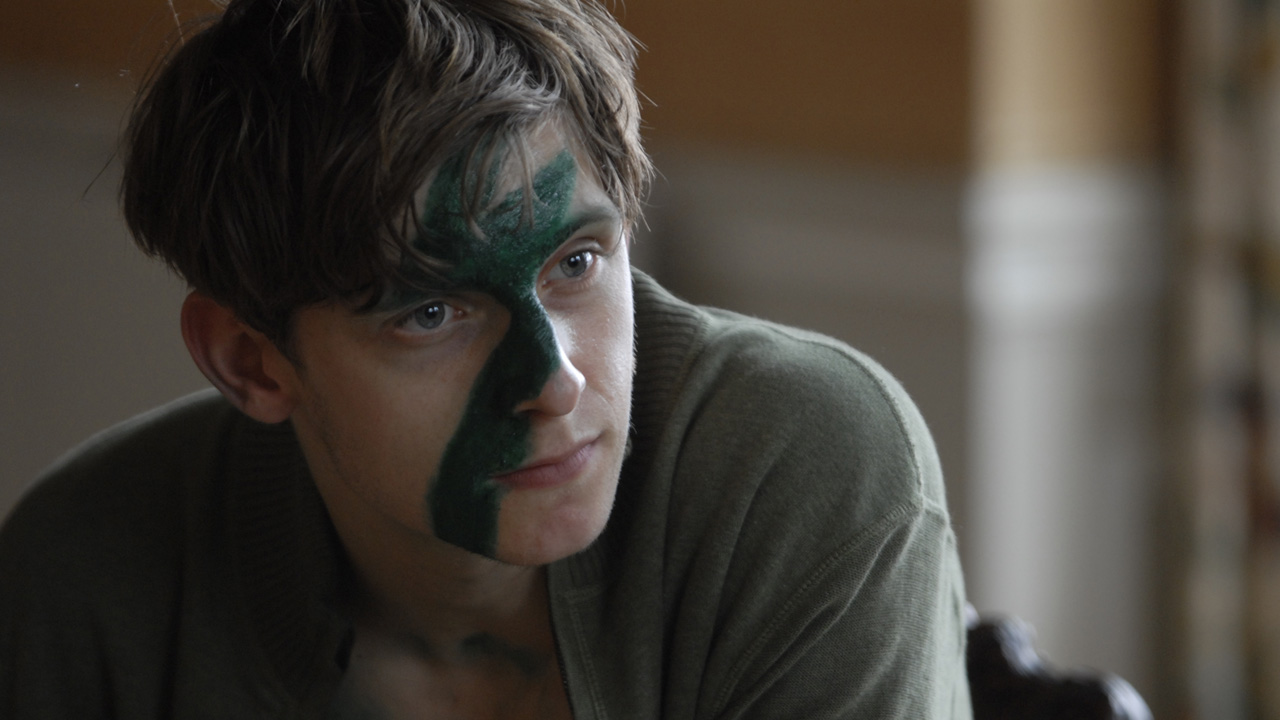 在屋顶上流浪剧照的剧照