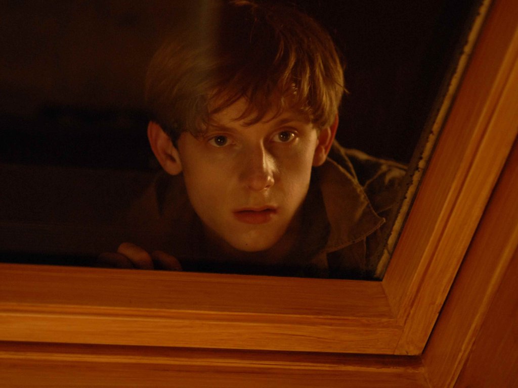 在屋顶上流浪剧照的剧照