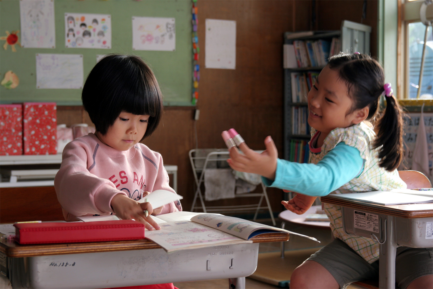 天然子结构剧照的剧照