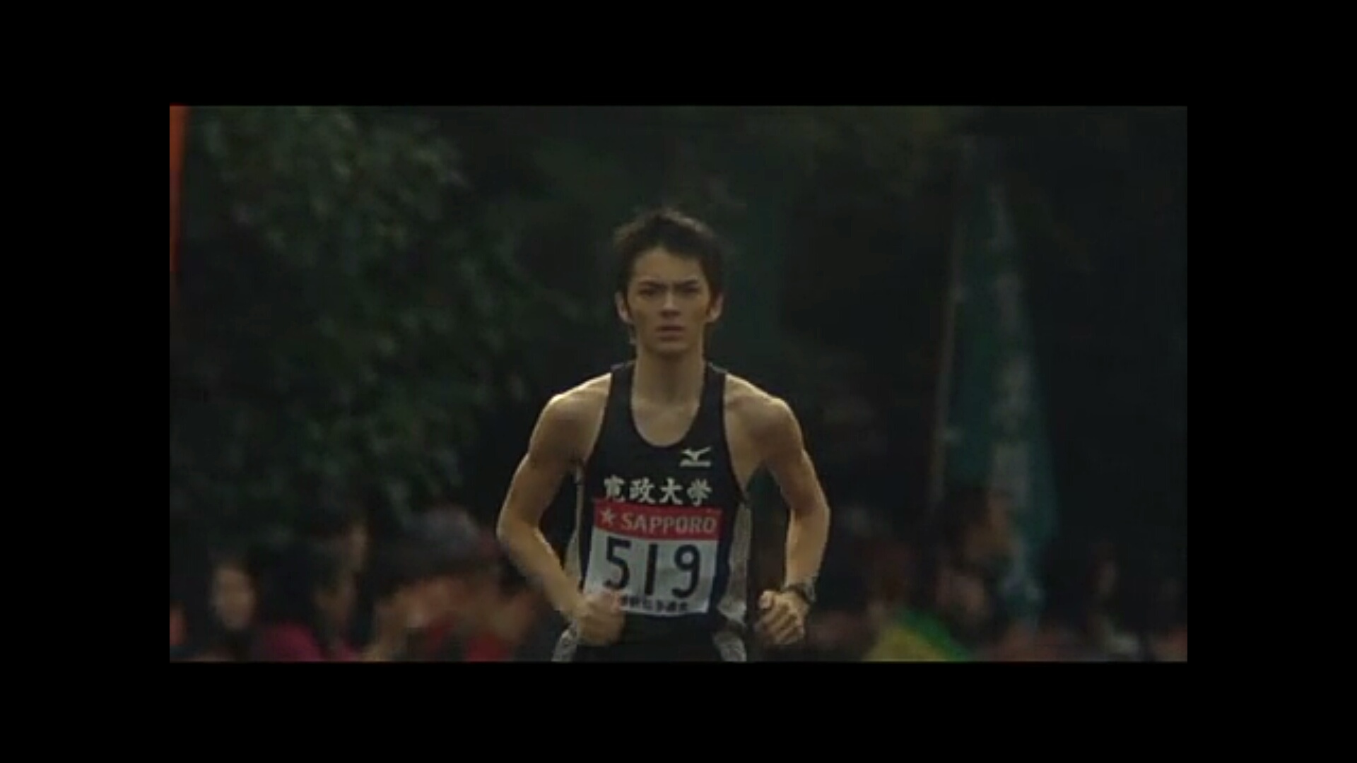 强风吹拂剧照的剧照