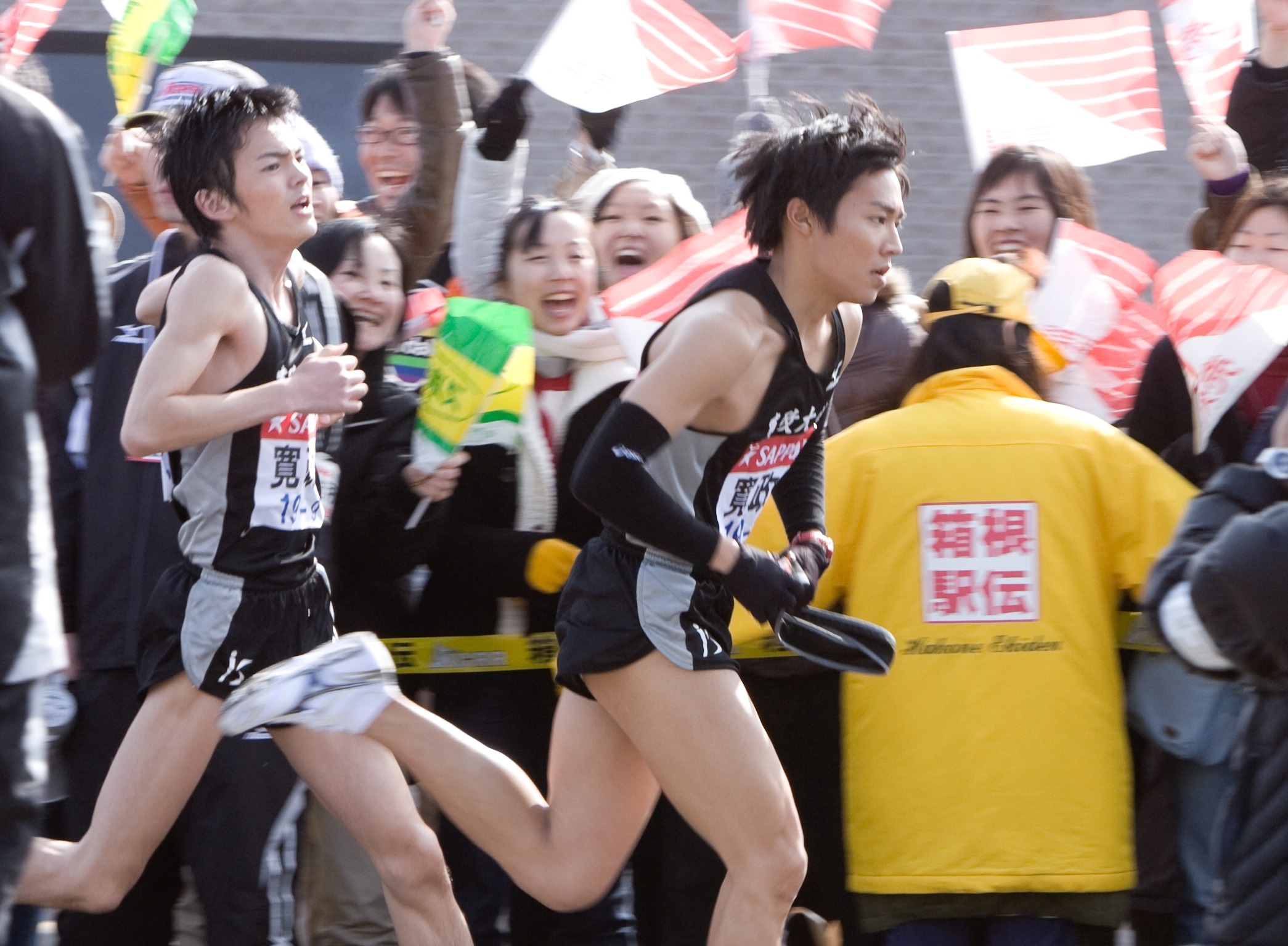 强风吹拂剧照的剧照