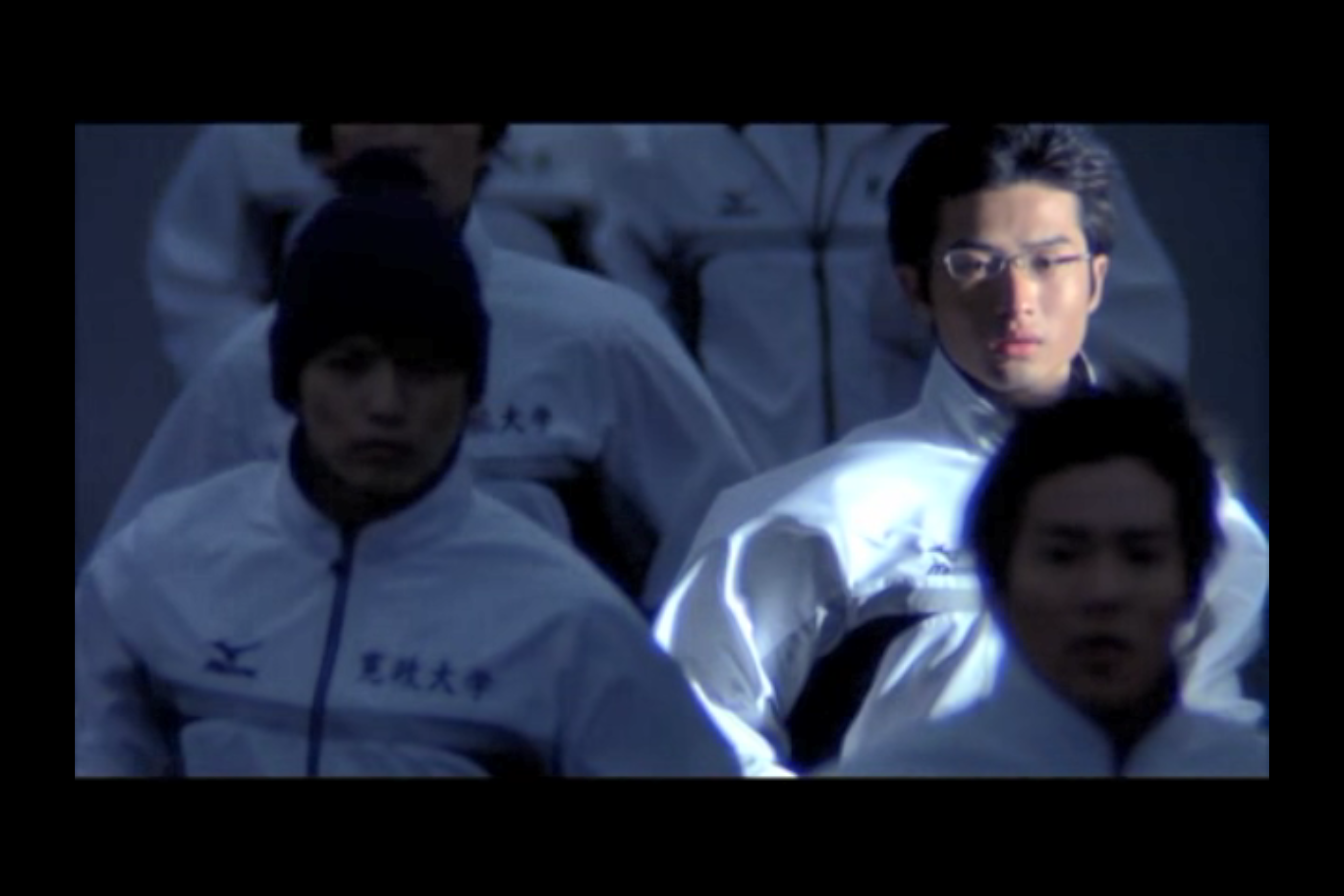 强风吹拂剧照的剧照