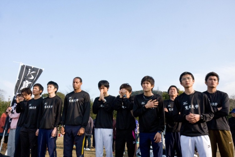 强风吹拂剧照的剧照