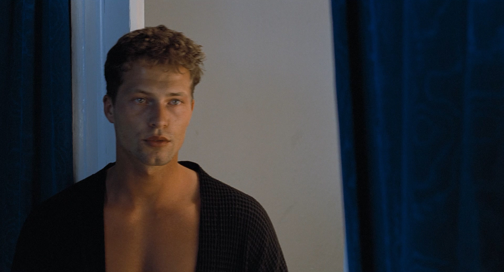 衣柜里的男人剧照的剧照