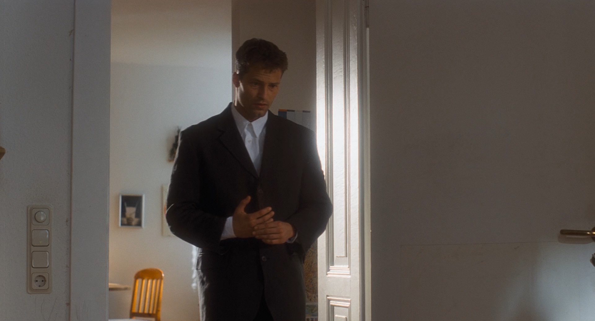 衣柜里的男人剧照的剧照