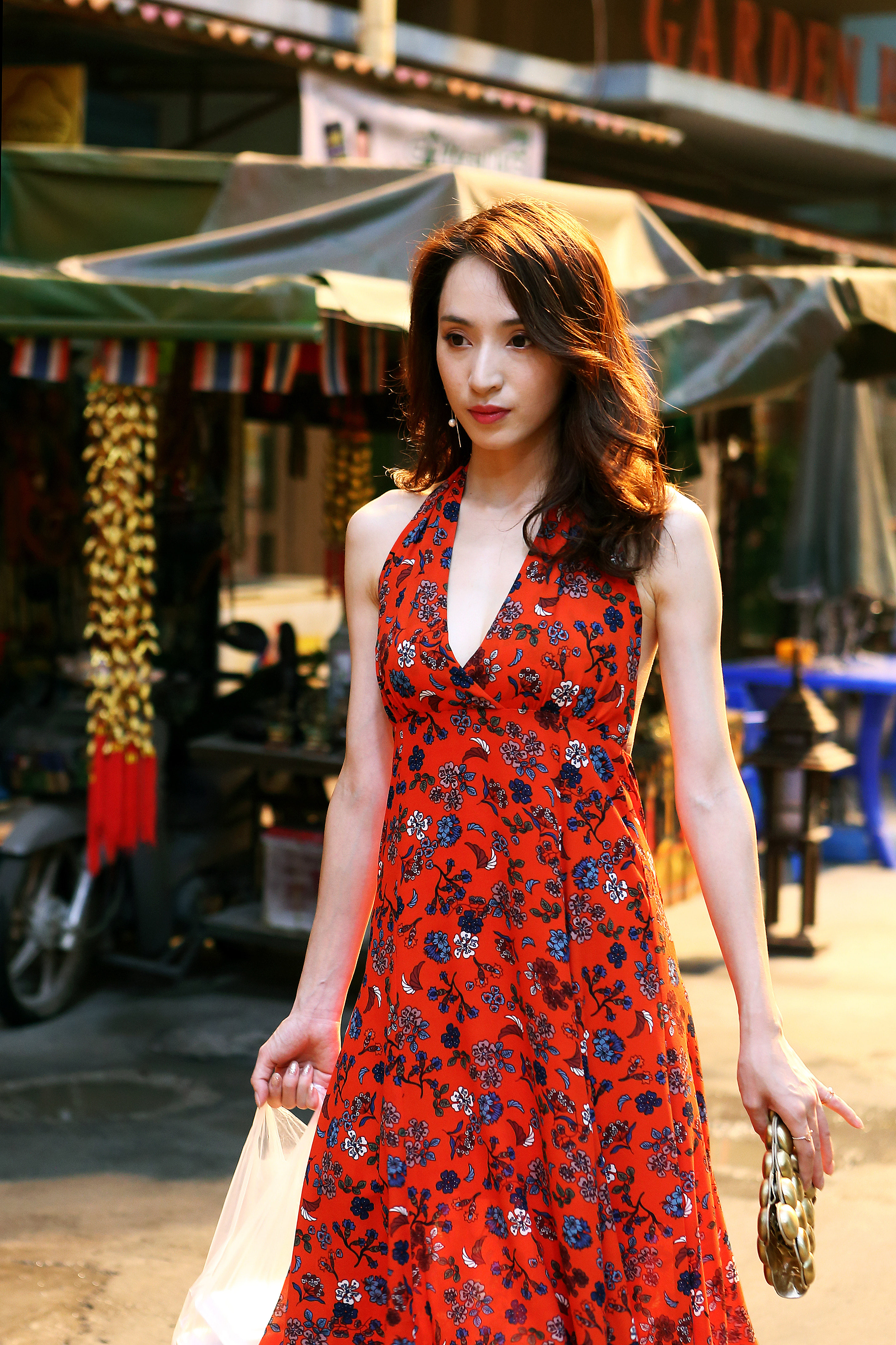 亿万懦夫剧照的剧照